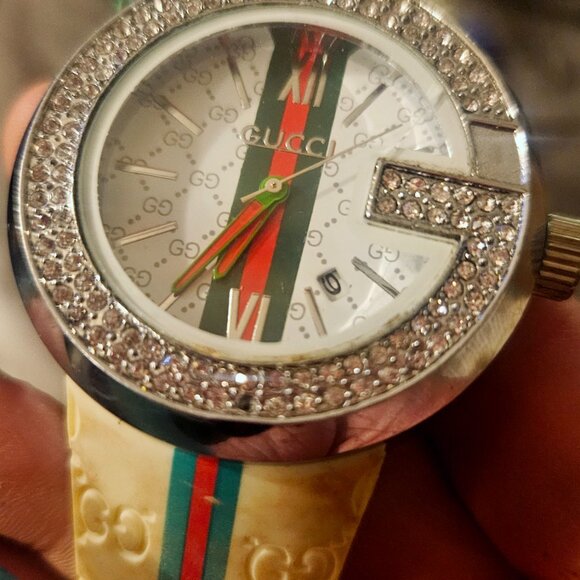 Authentic Gucci Diamond Bezel Watch SELLING AS IS main image 5